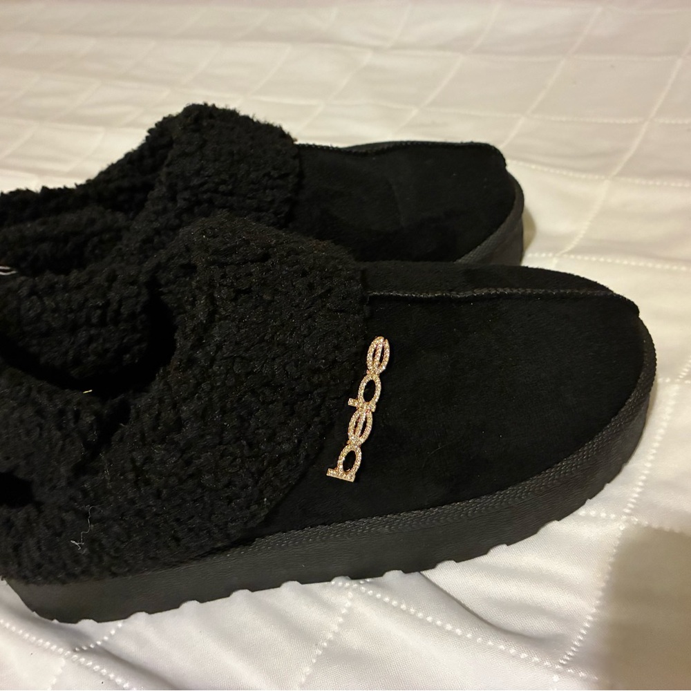 Black Fuzzy Slip-On Shoes